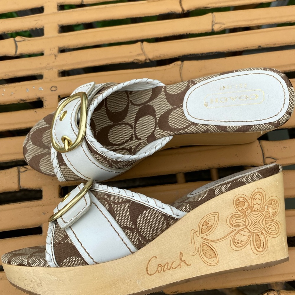 Coach wedge sandals. White and khaki size 6 - Picture 2 of 5
